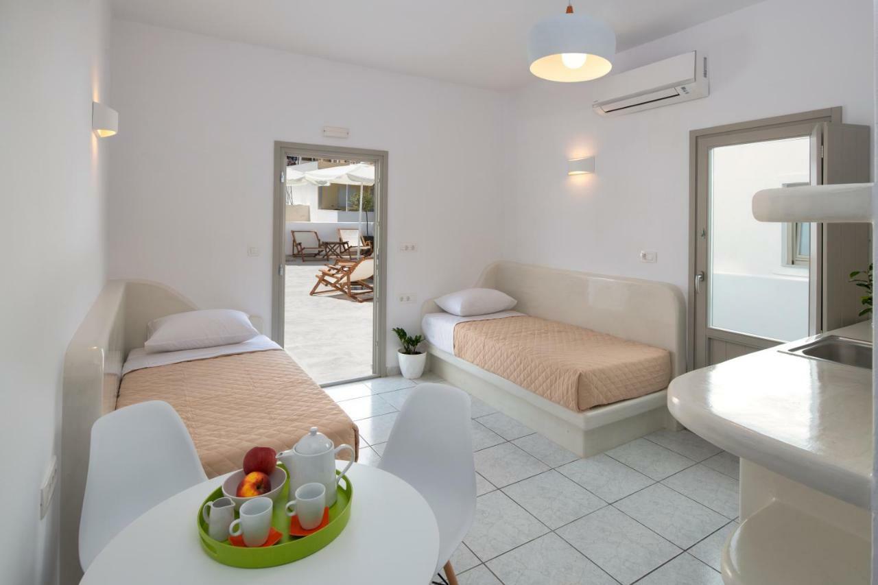 Olive Tree Suites Fira  Eksteriør billede