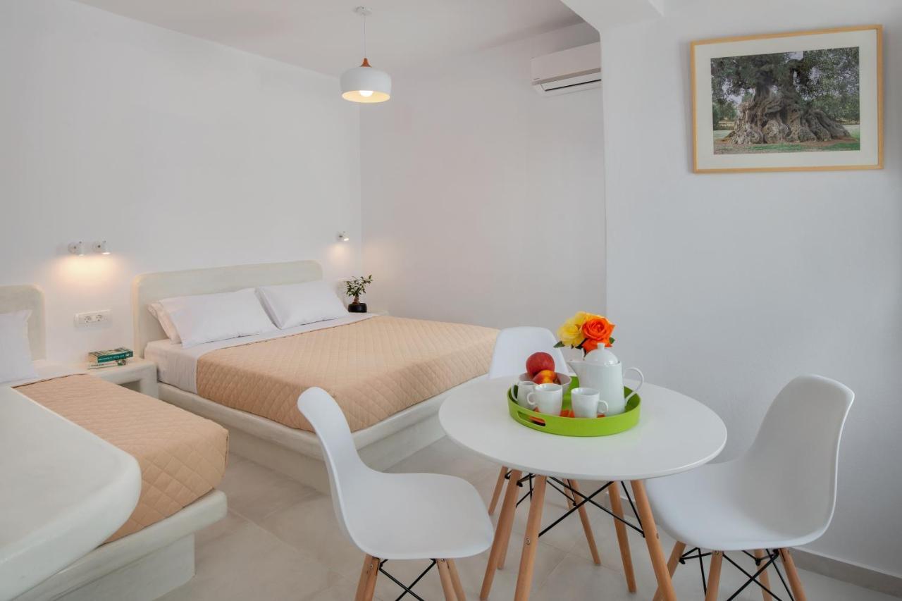 Olive Tree Suites Fira  Eksteriør billede